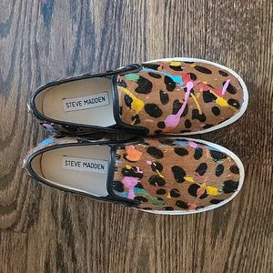 Leopard calf hair with paint splatter flats